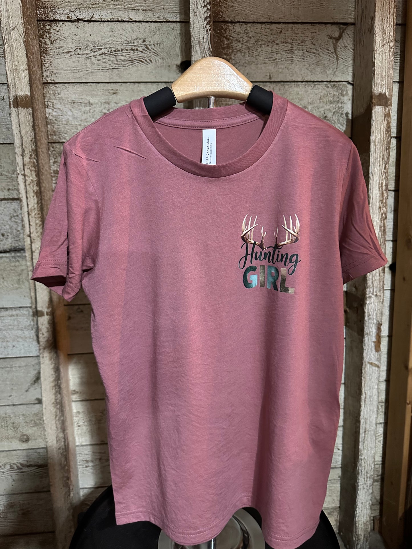 Hunting Girl Tee